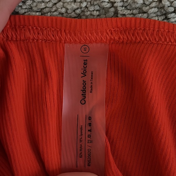 RED ORANGE CROPPED OUTDOOR VOICES SHIRT!! - Picture 3 of 3